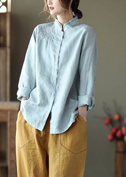 Well Tailored Shirt with a Graceful Silhouette