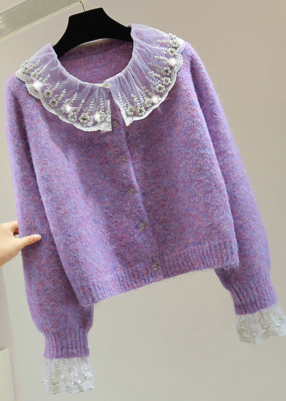 Classic Vintage Sweater with a Flattering Fit