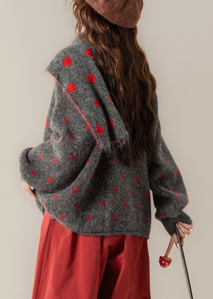 A Vintage Style Coat with Delicate Timeless Details