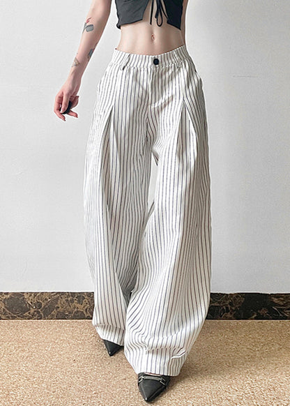 Sophisticated Pants with a Clean Classic Look