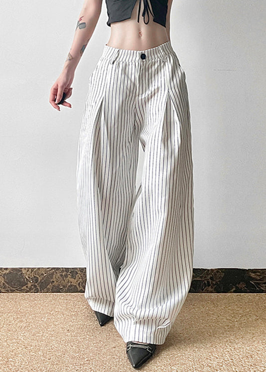 Sophisticated Pants with a Clean Classic Look