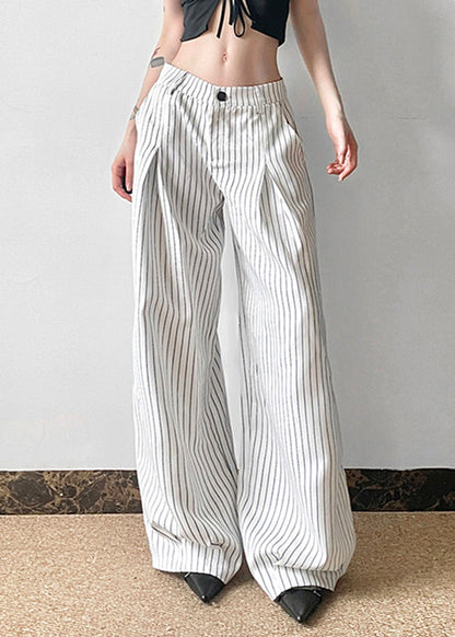 Sophisticated Pants with a Clean Classic Look