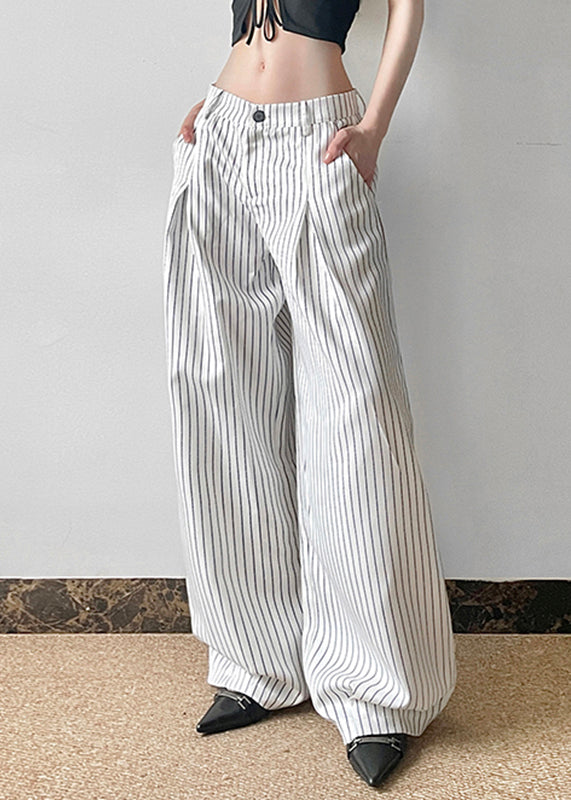 Sophisticated Pants with a Clean Classic Look