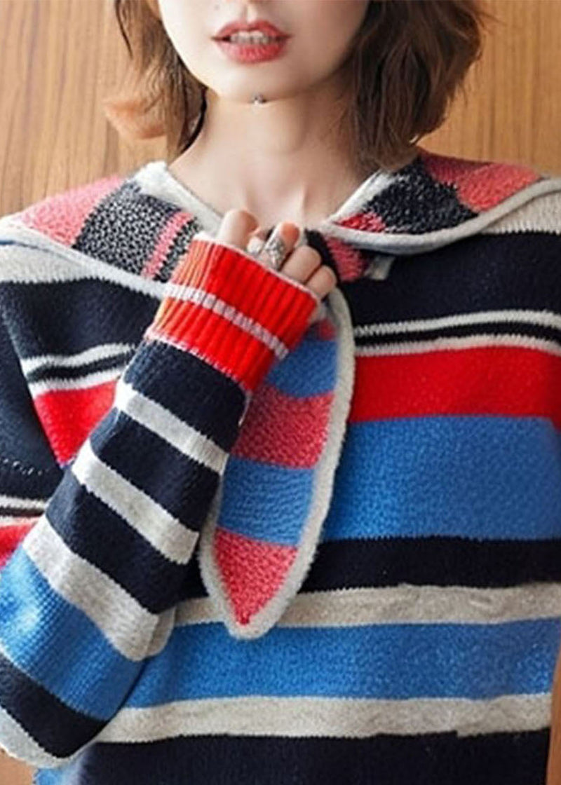 Well Tailored Sweater with a Graceful Silhouette
