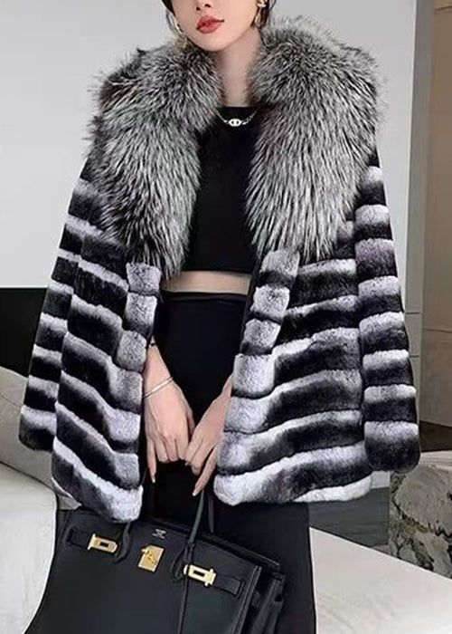 Sophisticated Coat with a Clean Classic Look