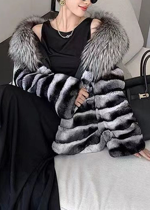 Sophisticated Coat with a Clean Classic Look