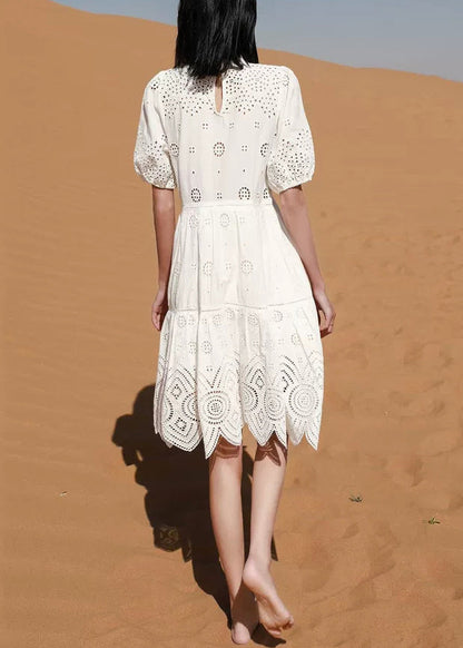 Classic Vintage Dress with a Flattering Fit
