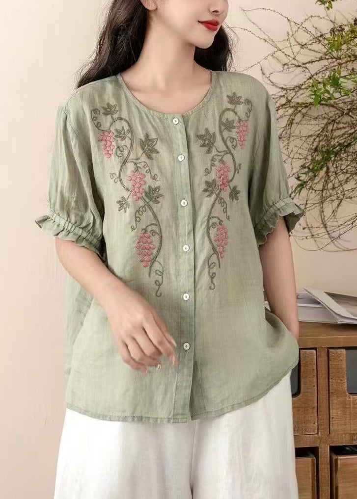 Gracefully Styled Shirt for Any Occasion