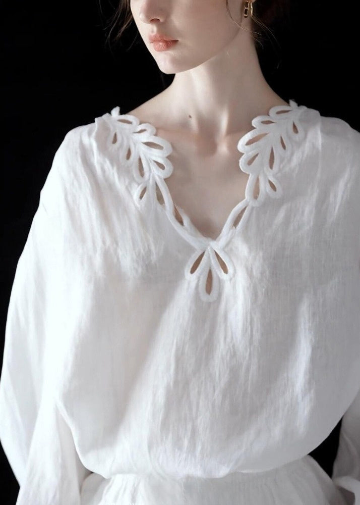 Classic Vintage Blouse with a Flattering Fit