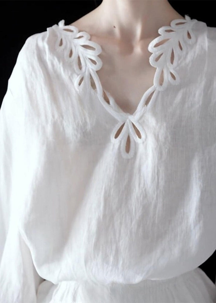 Classic Vintage Blouse with a Flattering Fit
