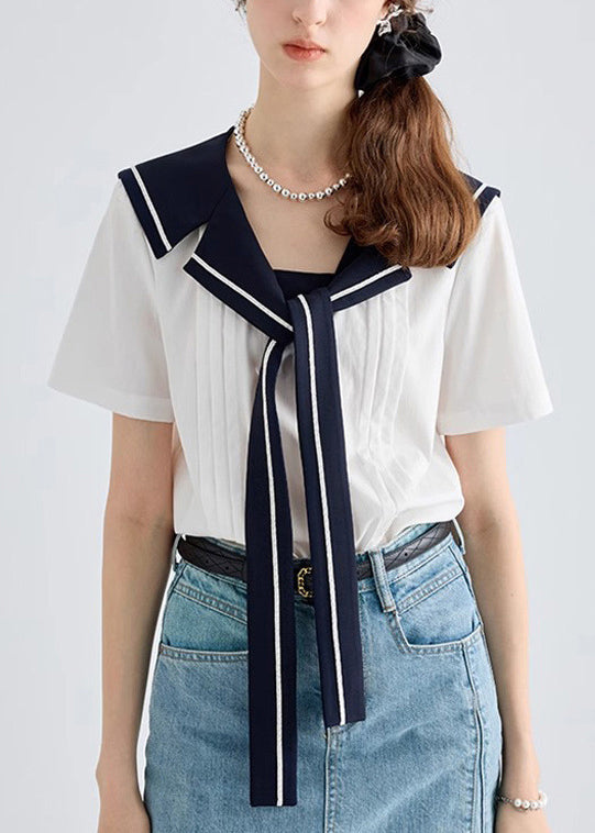 Sophisticated Blouse with a Clean Classic Look
