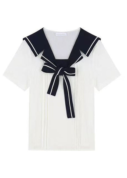Sophisticated Blouse with a Clean Classic Look