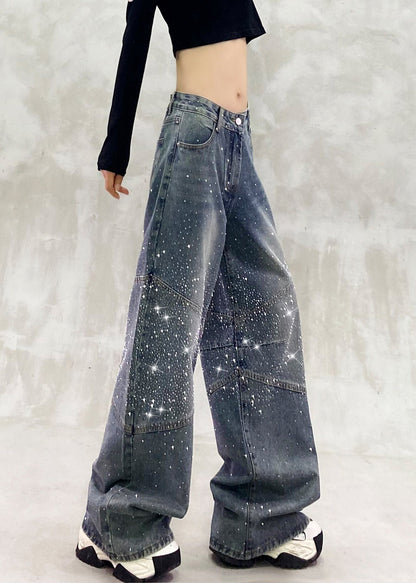 Effortlessly Elegant Pants with a Timeless Design
