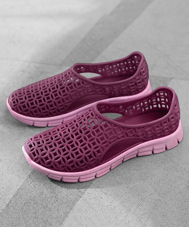Graceful Orthopedic Flats for Modern Look