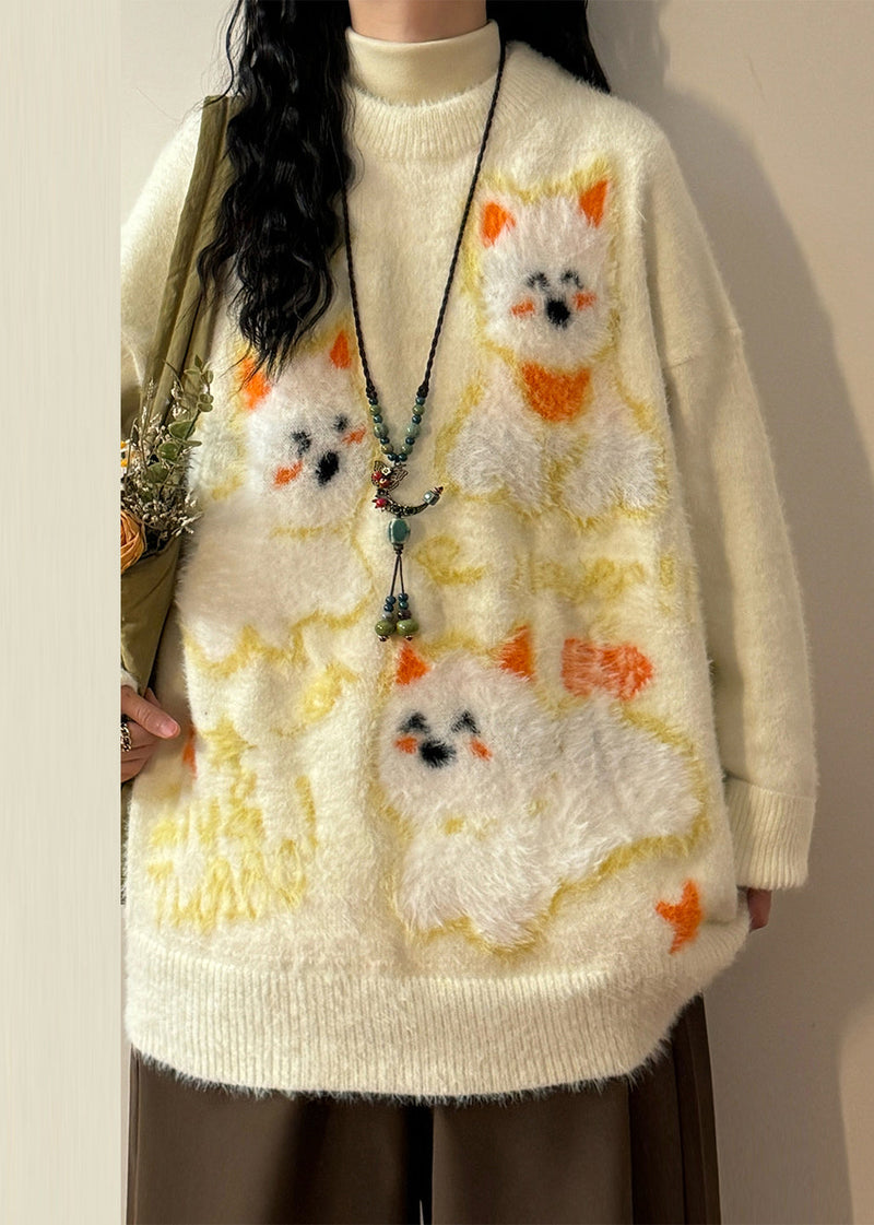 Effortlessly Elegant Sweater with a Timeless Design