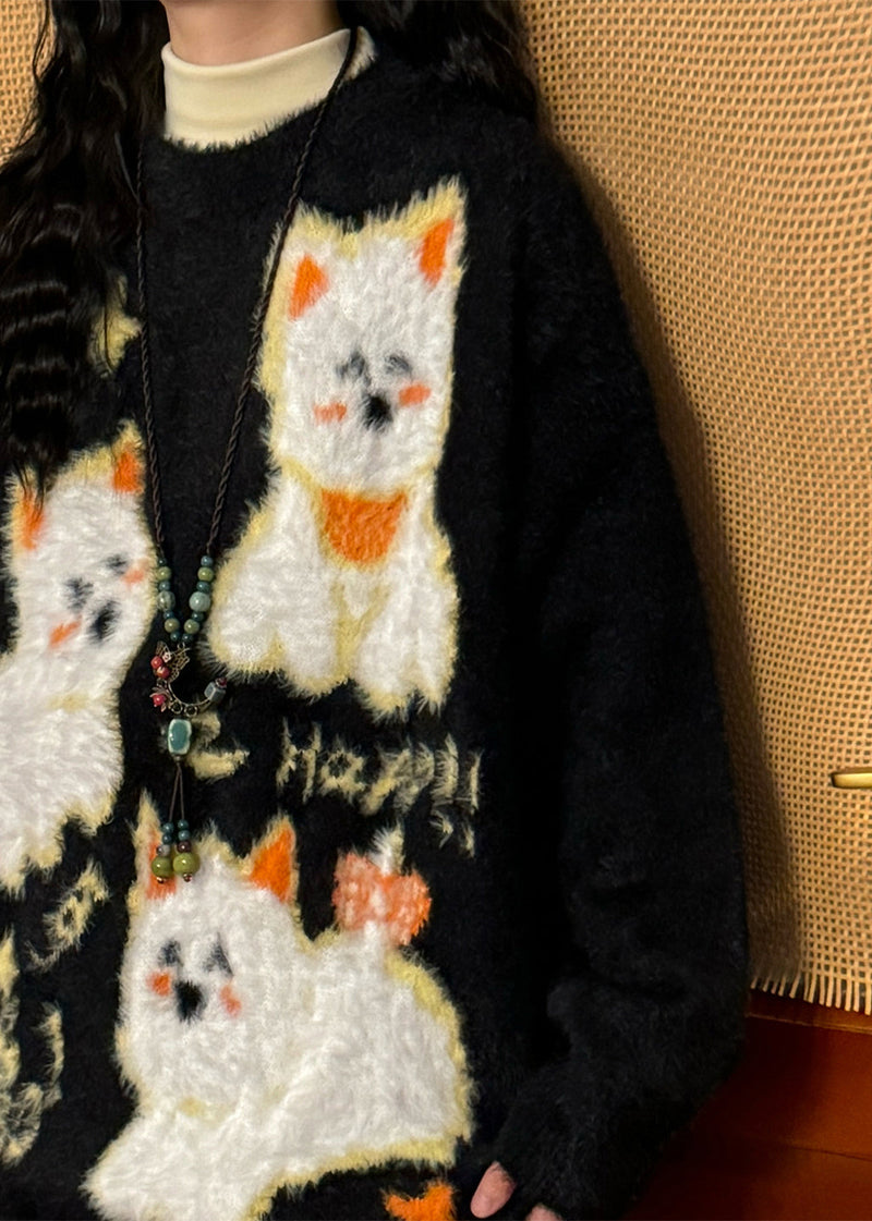 Effortlessly Elegant Sweater with a Timeless Design