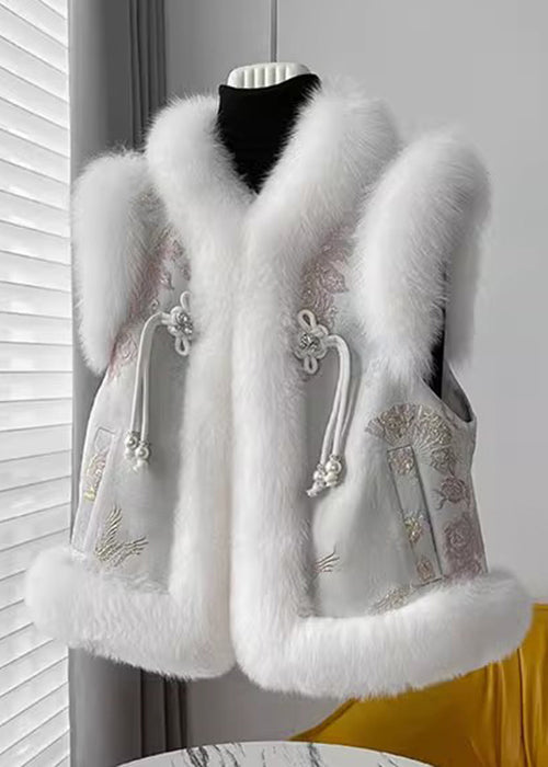 Effortlessly Elegant Coat with a Timeless Design