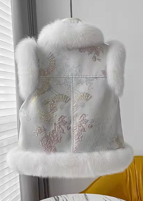 Classic Vintage & Enduringly Stylish Coat