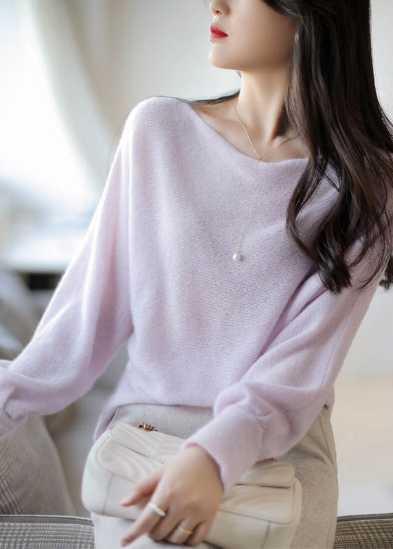 Classic Vintage Sweater with a Flattering Fit