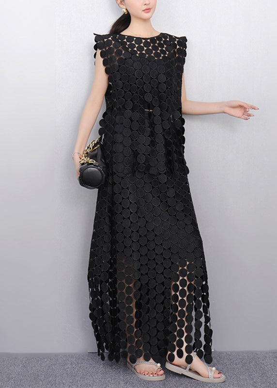 Beautifully Finished Top in a Timeless Design