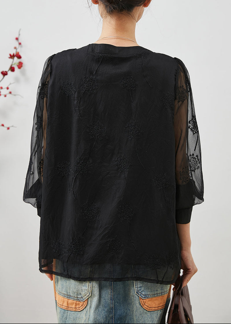 Well Tailored Shirt with a Graceful Silhouette