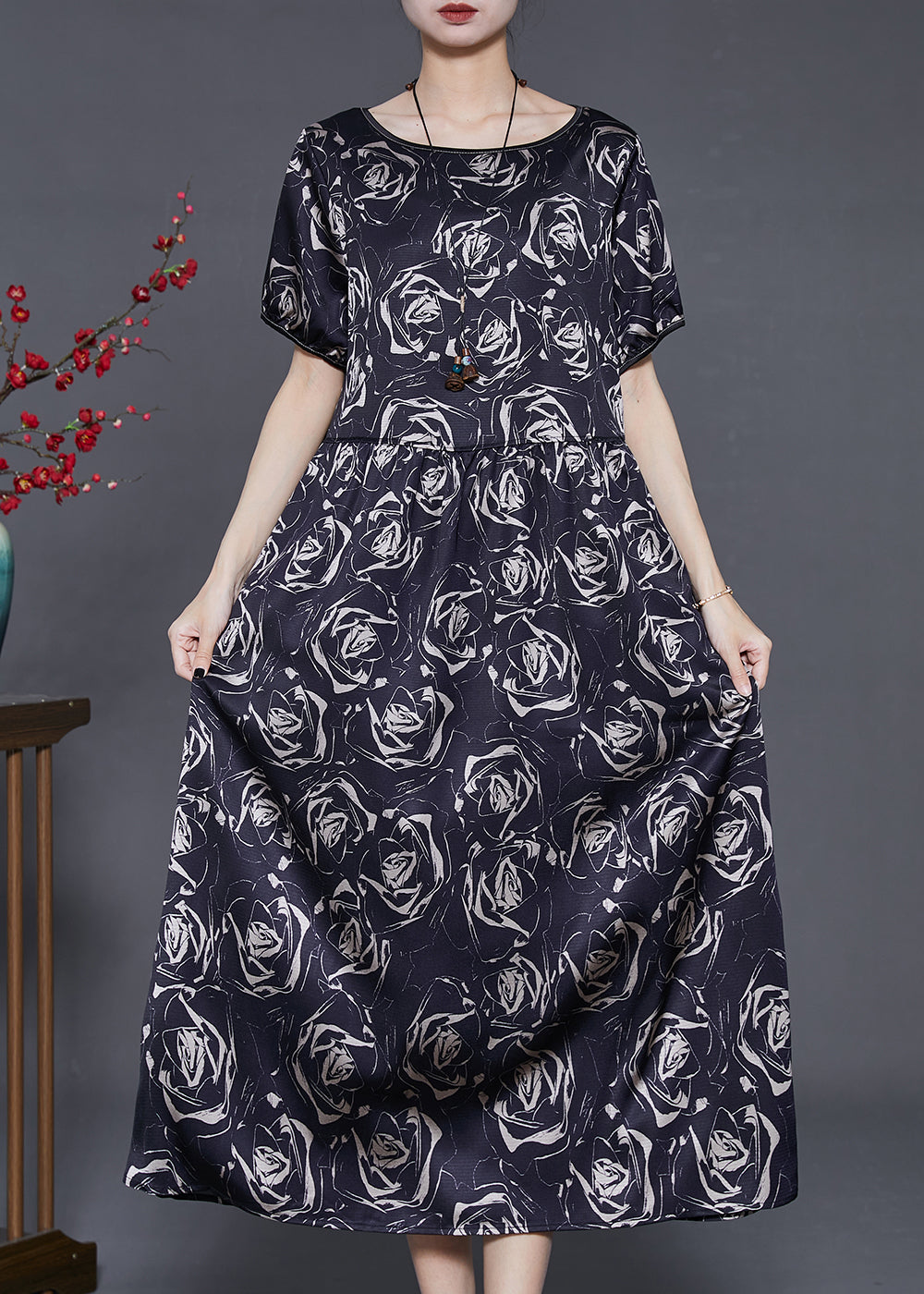 Classic Vintage & Enduringly Stylish Dress