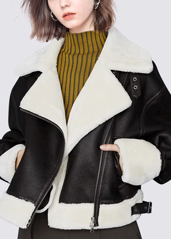 Elegantly Styled Coat for Everyday Wear