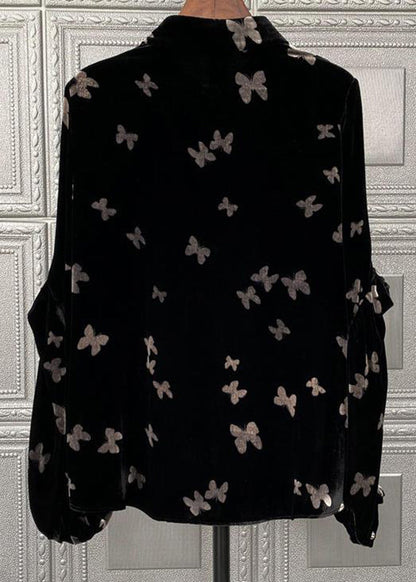 Effortlessly Elegant Top with a Timeless Design