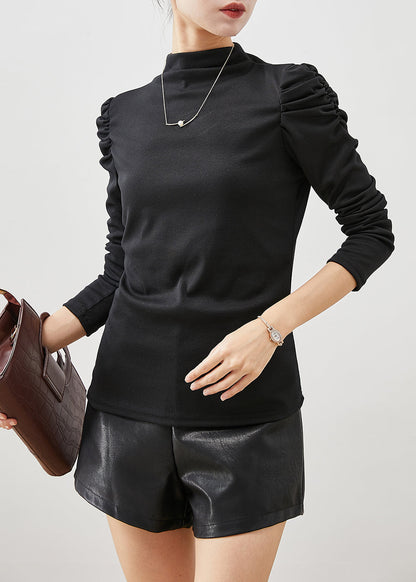 Effortlessly Elegant Top with a Timeless Design