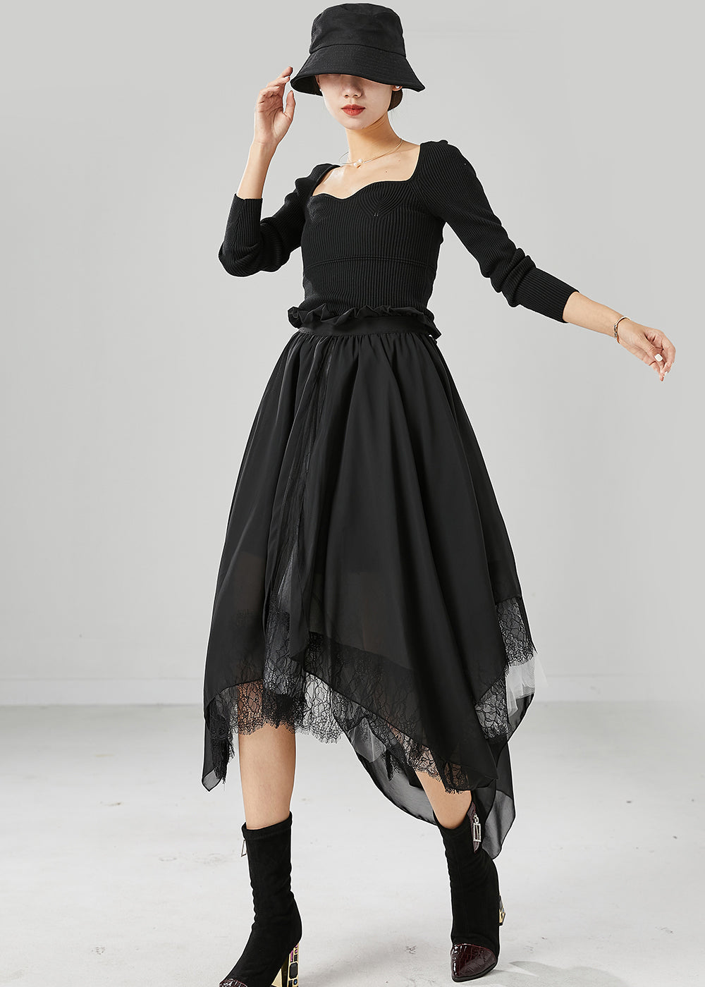 Gracefully Styled Dress for Any Occasion