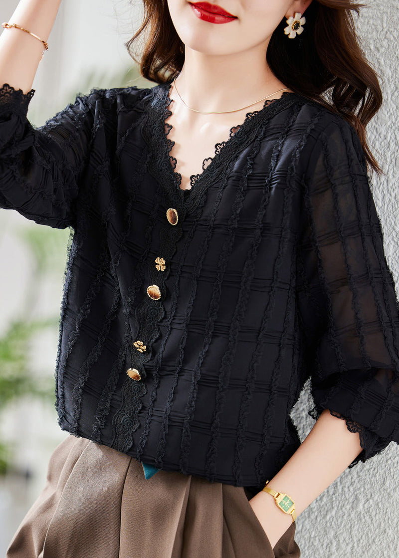 Sophisticated Shirt with a Clean Classic Look
