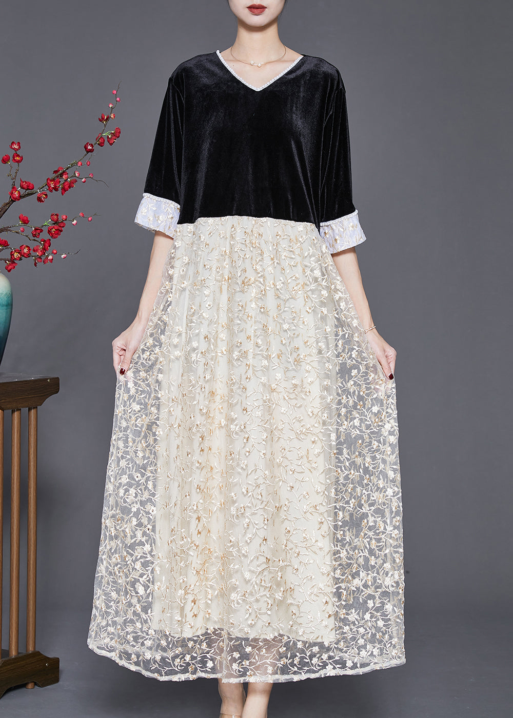 Sophisticated Dress with a Clean Classic Look