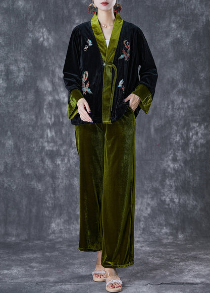 Effortlessly Elegant Garment with a Timeless Design