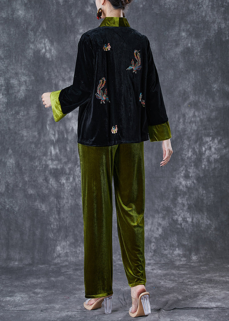 Effortlessly Elegant Garment with a Timeless Design