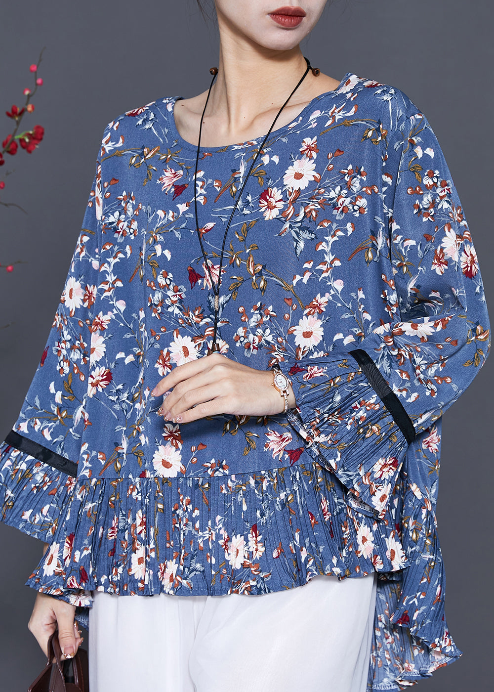 Elegantly Styled Blouse for Everyday Wear