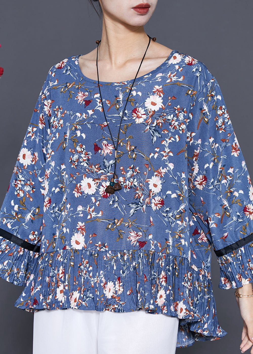 Elegantly Styled Blouse for Everyday Wear