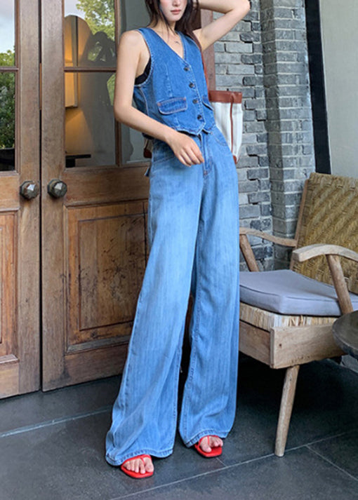 Effortlessly Elegant Pants with a Timeless Design