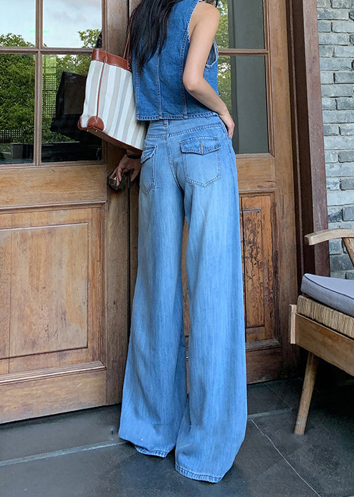 Effortlessly Elegant Pants with a Timeless Design