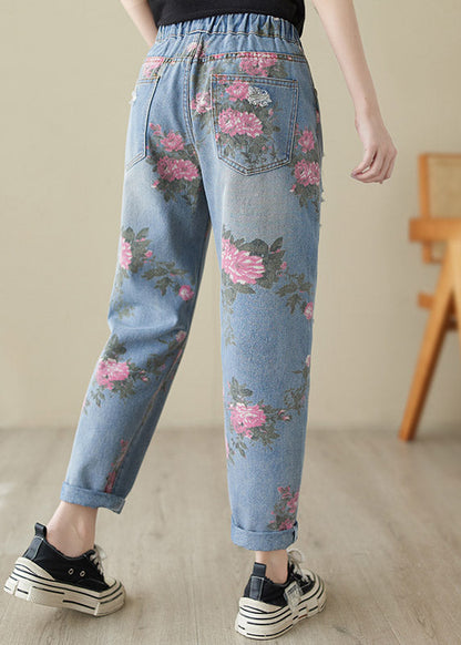 Effortlessly Elegant Pants with a Timeless Design