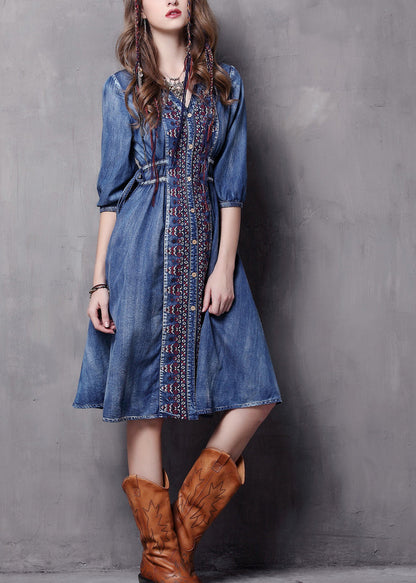 Beautifully Crafted Dress in a Classic Style