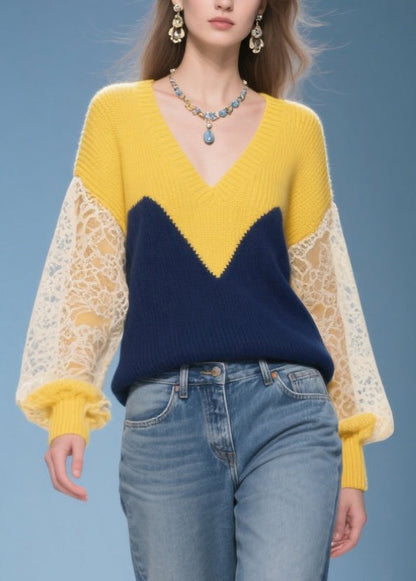 Classic Vintage Pullover with a Flattering Fit