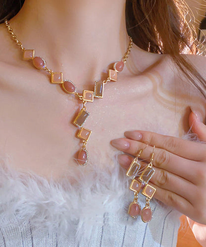 Beautiful Gold Set with Unique Style