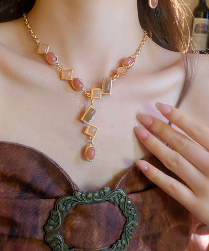 Beautiful Gold Set with Unique Style