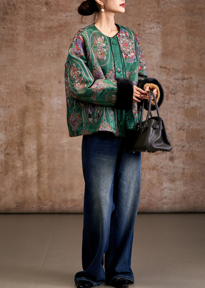 Gracefully Styled Coat for Any Occasion