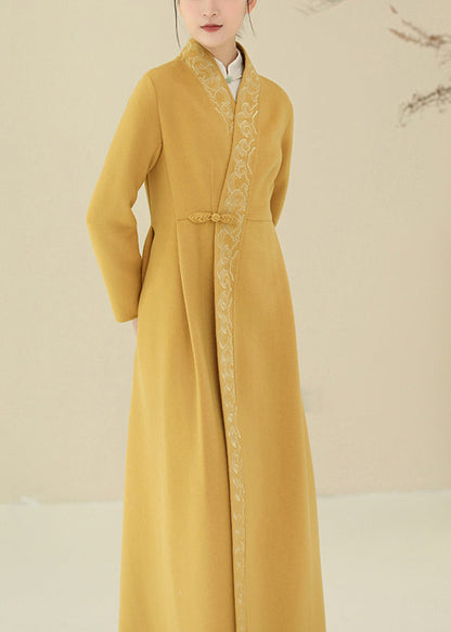 A Vintage Style Coat with Delicate Timeless Details