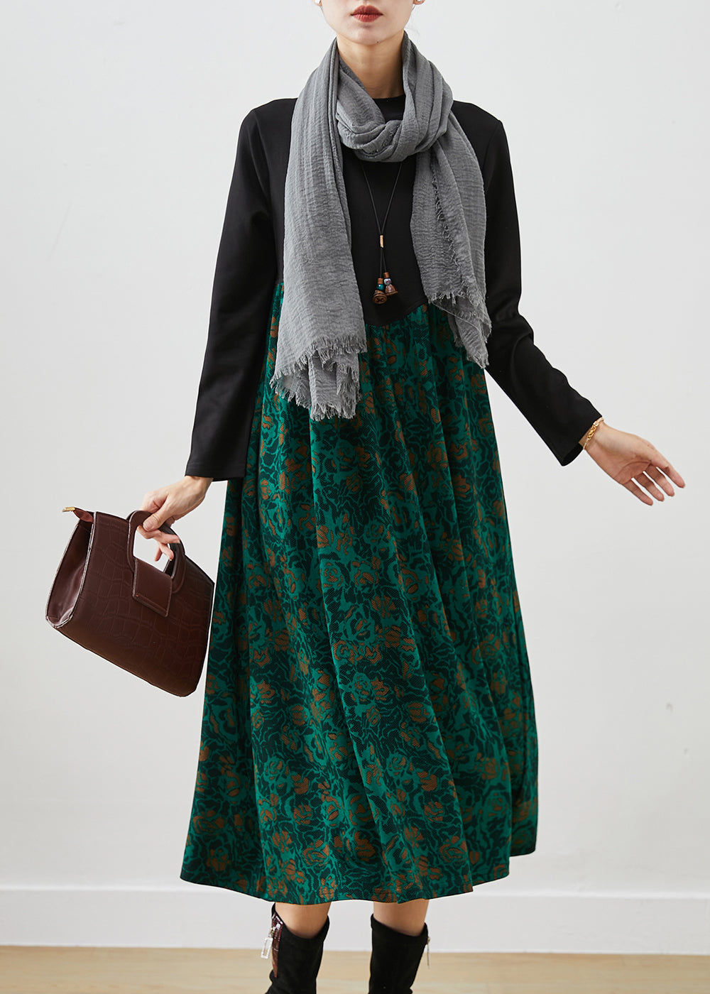 Classic Vintage & Enduringly Stylish Dress