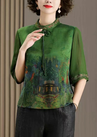 Sophisticated Top with a Clean Classic Look
