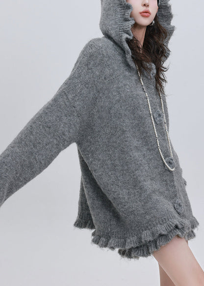 Well Tailored Cardigan with a Graceful Silhouette