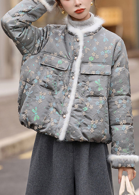 Gracefully Styled Coat for Any Occasion