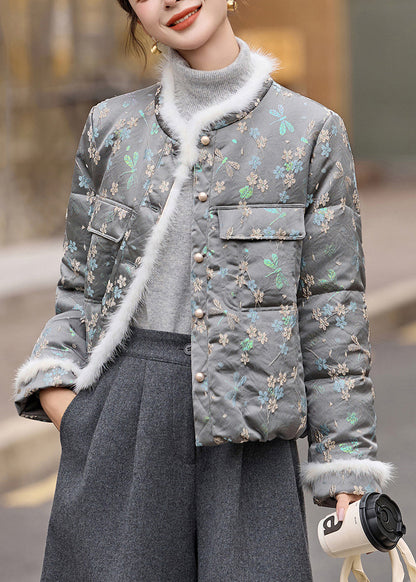 Gracefully Styled Coat for Any Occasion